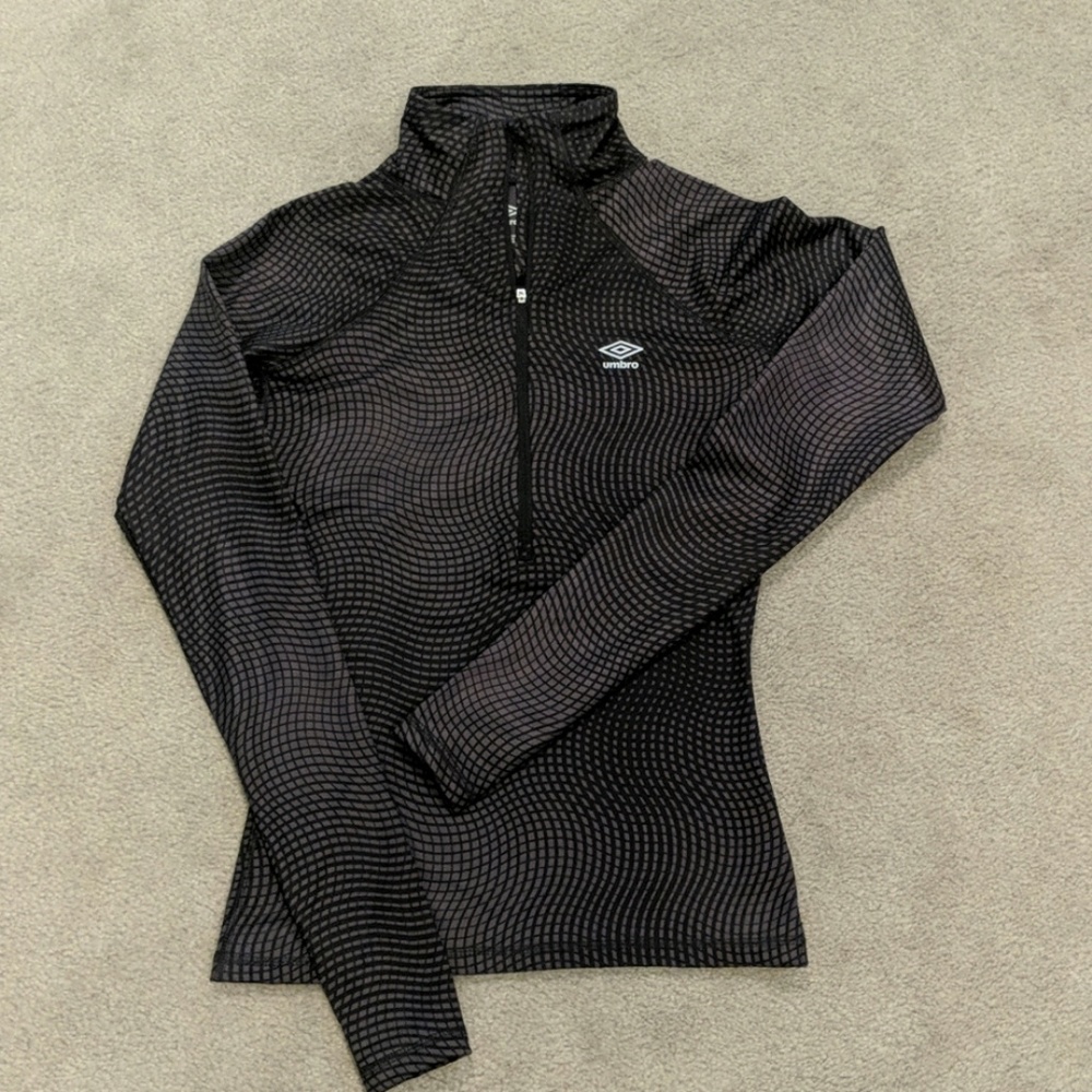 Almost new Umbro pullover